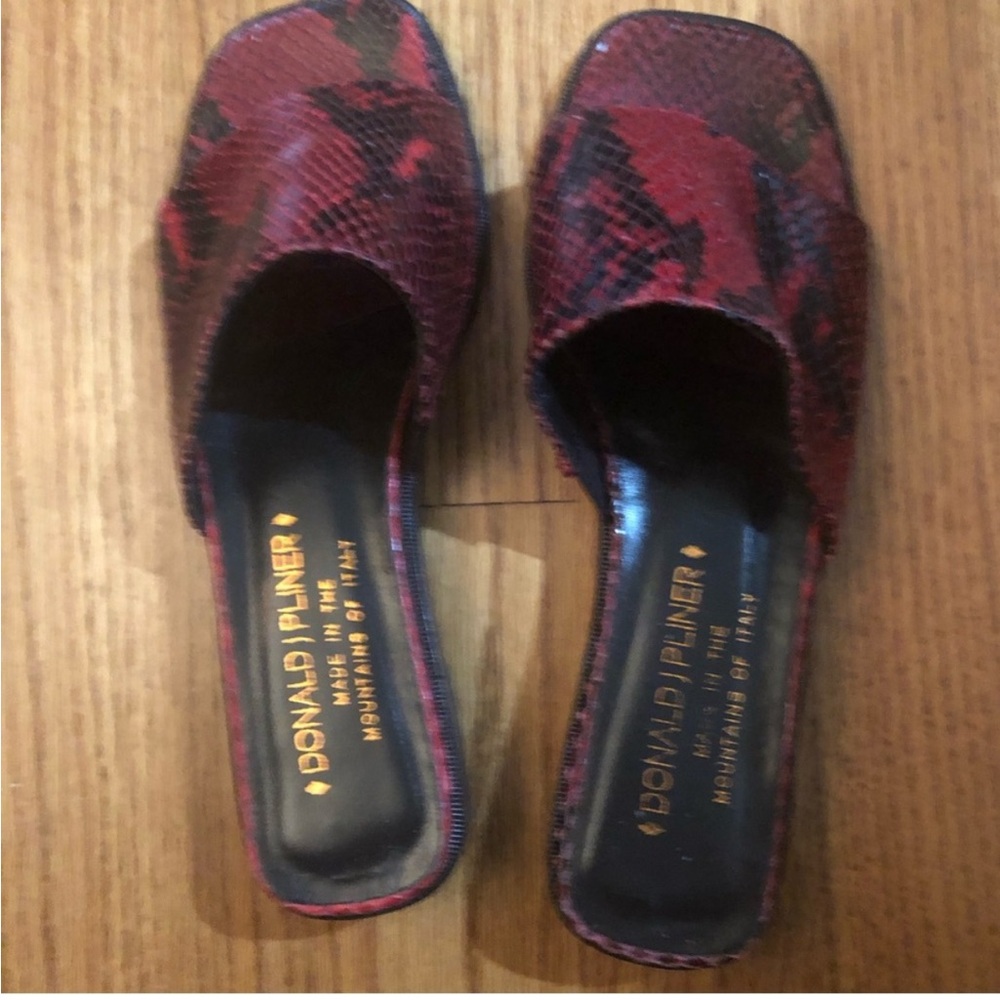 Donald Pliner Snakeskin Inspired Shoes Beautiful Shoes 7 1/2 Awesome Color Style